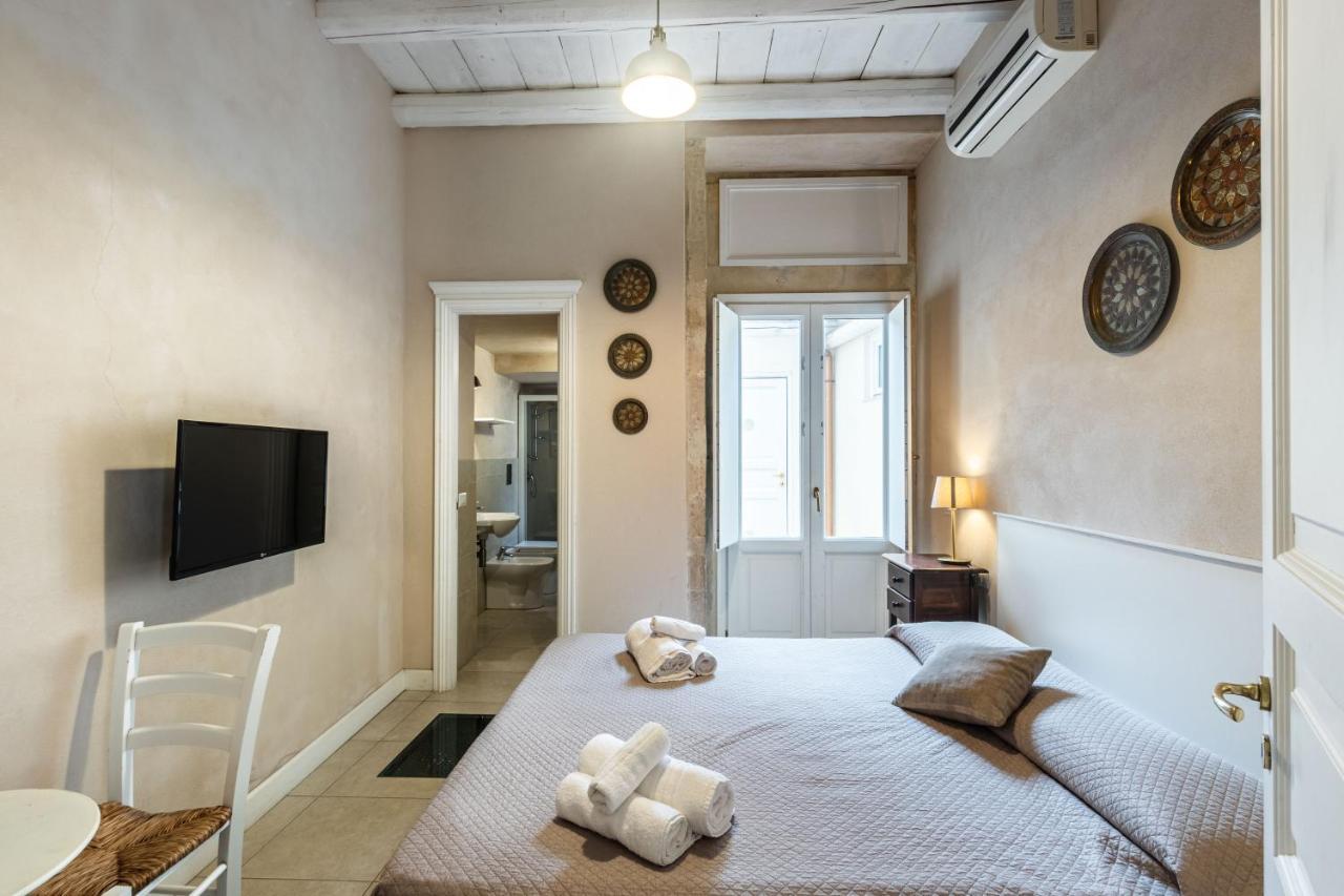 Dedalo Rooms Noto Exterior photo