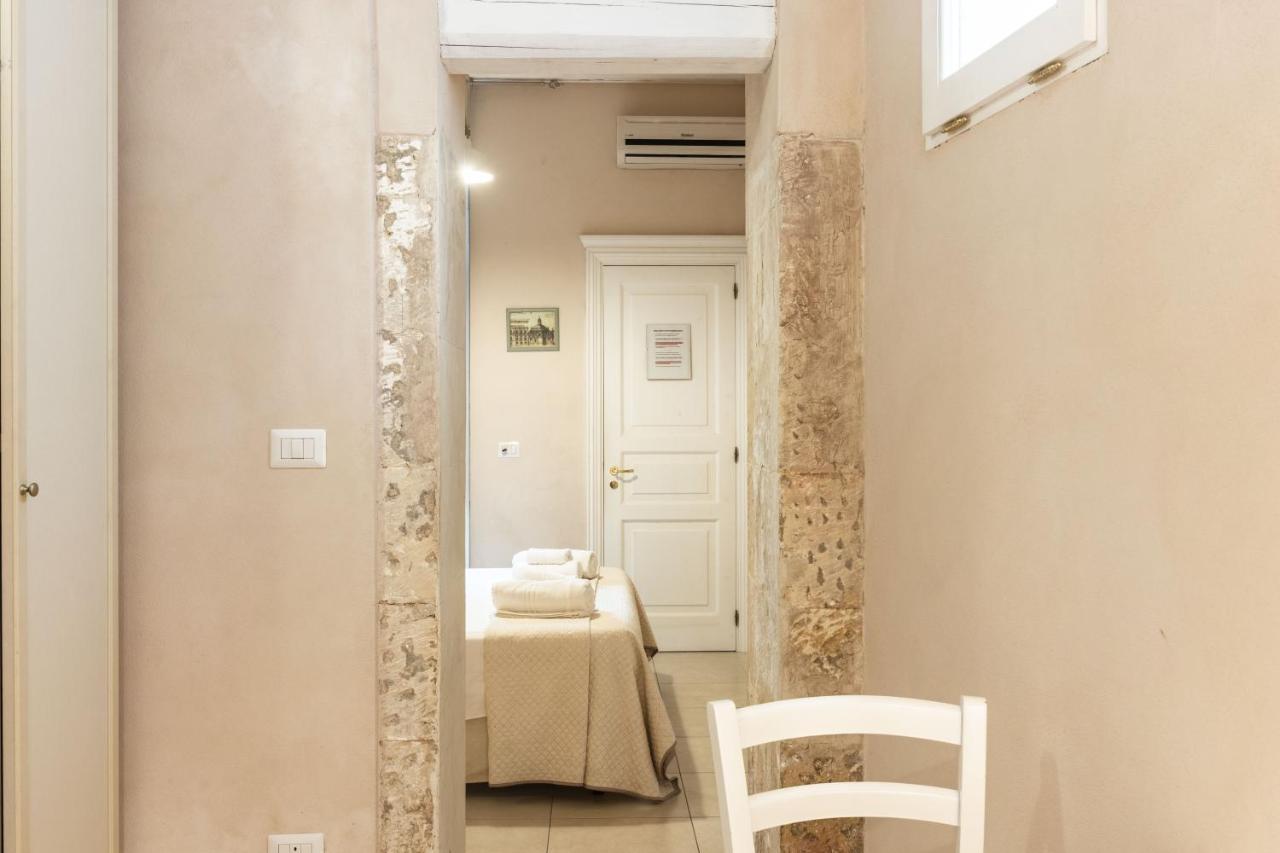 Dedalo Rooms Noto Exterior photo