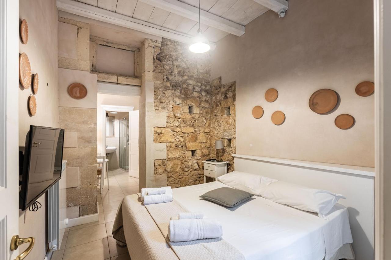 Dedalo Rooms Noto Exterior photo